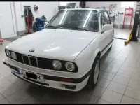 Gebraucht BMW 318 Shadowline 113 PS (83 kW) 1989 Weiß Limousine