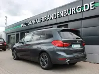 Gebraucht BMW 220 192 PS (141 kW) 2019 Mineralgrau Van / Kleinbus