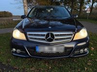 Gebraucht Mercedes C250 204 PS (150 kW) 2012 Blau Kombi
