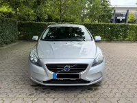 Gebraucht Volvo V40 120 PS (88 kW) 2015 Silber Limousine