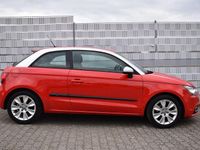 Gebraucht Audi A1 Ambition 90 PS (66 kW) 2011 Rot Kleinwagen