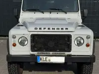 Gebraucht Land Rover Defender 122 PS (89 kW) 2011 Weiß Kombi