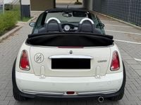 Gebraucht Mini Cooper Cabriolet Chili 116 PS (85 kW) 2008 Weiß Cabrio