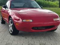 Używany Mazda MX5 90 KM (66 kW) 1991 Czerwony Kabriolet