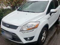 Gebraucht Ford Kuga Titanium 140 PS (102 kW) 2012 Weiß SUV