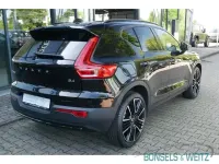 Gebraucht Volvo XC40 Ultimate 197 PS (144 kW) 2023 Schwarz metallic SUV