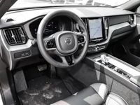 Gebraucht Volvo XC60 Plus 455 PS (334 kW) 2023 Crystal white / metallic SUV