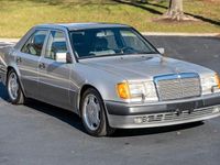 Gebraucht Mercedes E500 320 PS (235 kW) 1993 Silber Limousine