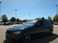 Gebraucht BMW 325 218 PS (160 kW) 2008 Schwarz Kombi