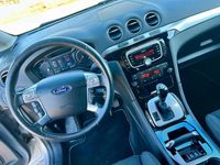 Second-hand Ford S-MAX S 163 CP (119 kW) 2010 Argintiu Monovolum