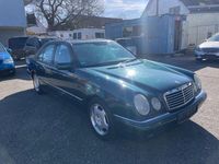 Gebraucht Mercedes E280 Avantgarde 204 PS (150 kW) 1998 Grün Limousine