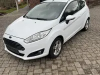 Gebraucht Ford Fiesta Titanium 95 PS (69 kW) 2014 Weiß Kleinwagen