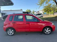 Używany Mazda 2 Active 80 KM (58 kW) 2003 Czerwony Hatchback