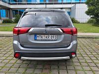 Gebraucht Mitsubishi Outlander 150 PS (110 kW) 2016 Grau SUV