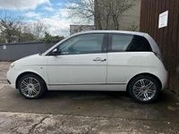 Gebraucht Lancia Ypsilon 2001 Weiß Kleinwagen