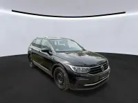 Gebraucht VW Tiguan Life 150 PS (110 kW) 2023 Deep black SUV