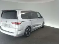 Gebraucht VW Multivan Life 150 PS (110 kW) 2025 Silber Van / Kleinbus