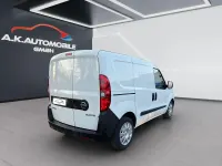 Gebraucht Opel Combo 120 PS (88 kW) 2017 Weiß Van / Kleinbus