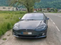 Usado Tesla Model S 235 kW (320 CV) 2016 Gris Utilitario