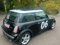 Używany Mini Cooper 115 KM (84 kW) 2004 Czarny Hatchback