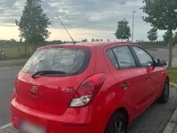 Gebraucht Hyundai i20 86 PS (63 kW) 2013 Rot Kleinwagen