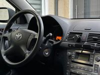 Gebraucht Toyota Avensis Executive 163 PS (119 kW) 2006 Silber Limousine
