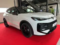 Neu VW T-Roc R-line 150 PS (110 kW) 2026 Weiß SUV