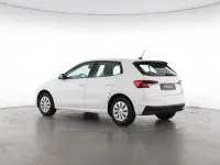 Gebraucht Skoda Fabia Active 65 PS (47 kW) 2023 Candyweiß Kleinwagen