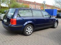 Gebraucht VW Passat 156 PS (114 kW) 2000 Blau metallic Kombi