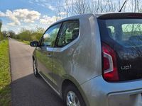 Second-hand VW up! 75 CP (55 kW) 2013 Argintiu Hatchback