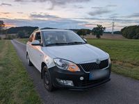 Gebraucht Skoda Fabia 64 PS (47 kW) 2011 Weiß Kombi