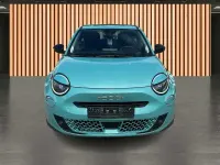 Gebraucht Fiat 600 Pop 136 PS (100 kW) 2025 Blau SUV