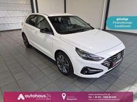 Gebraucht Hyundai i30 120 PS (88 kW) 2021 Weiß Limousine