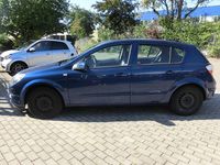 Gebraucht Opel Astra 90 PS (66 kW) 2004 Blau Limousine