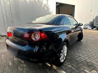Gebraucht VW Eos 115 PS (84 kW) 2007 Schwarz Cabrio