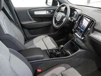 Gebraucht Volvo XC40 Plus 163 PS (119 kW) 2026 Schwarz SUV