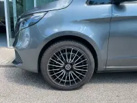 Gebraucht Mercedes V250 190 PS (139 kW) 2023 Selenitgrau Van / Kleinbus