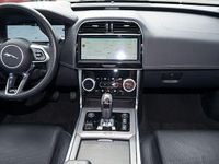 Gebraucht Jaguar XE R-Dynamic 250 PS (183 kW) 2022 Grau Limousine