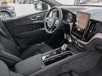 Nowe Volvo XC60 Plus 310 KM (228 kW) 2026 Srebrny SUV