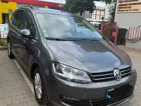 Gebraucht VW Sharan Highline 150 PS (110 kW) 2019 Grau Van / Kleinbus