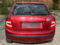 Gebraucht Skoda Fabia 80 PS (58 kW) 2005 Rot Limousine