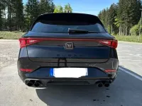 Używany Cupra Leon VZ 300 KM (220 kW) 2023 Czarny Sedan/Limuzyna