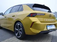 Gebraucht Opel Astra 131 PS (96 kW) 2024 Gelb (lackierung amber yellow/typ auss) Limousine