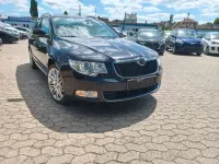 Gebraucht Skoda Superb Ambition 170 PS (125 kW) 2013 Schwarz Kombi