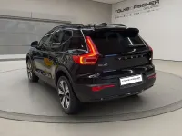 Używany Volvo XC40 Core 300 kW (408 KM) 2022 Czarny SUV