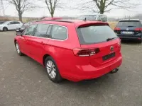 Gebraucht VW Passat Business 122 PS (89 kW) 2023 Tornadorot Kombi