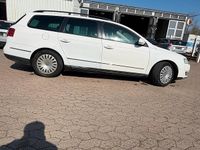 Gebraucht VW Passat 140 PS (102 kW) 2010 Weiß Kombi