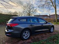 Gebraucht Ford Focus 120 PS (88 kW) 2019 Grau Kombi
