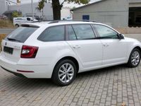 gebraucht Skoda Octavia 2.0 TDI Tour #NAVI #KESSY #AUTO #LED