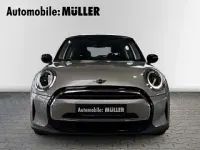 Używany Mini Cooper Essential 136 KM (100 kW) 2023 Srebrny Hatchback